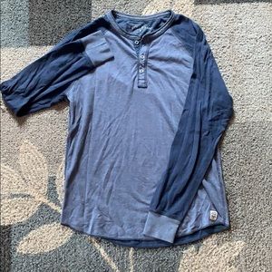 medium lucky brand long sleeve